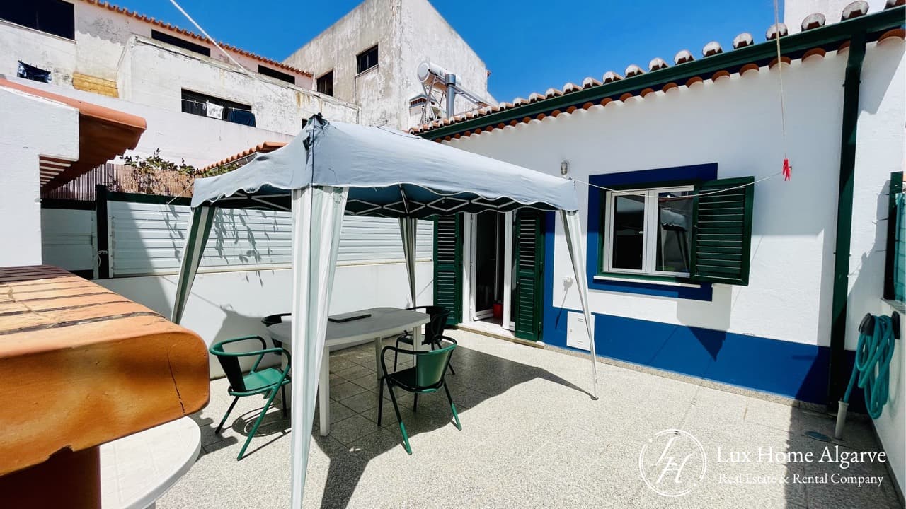 1+1 Bedroom Townhouse with Private Courtyard in the Heart of Rogil - Image 2