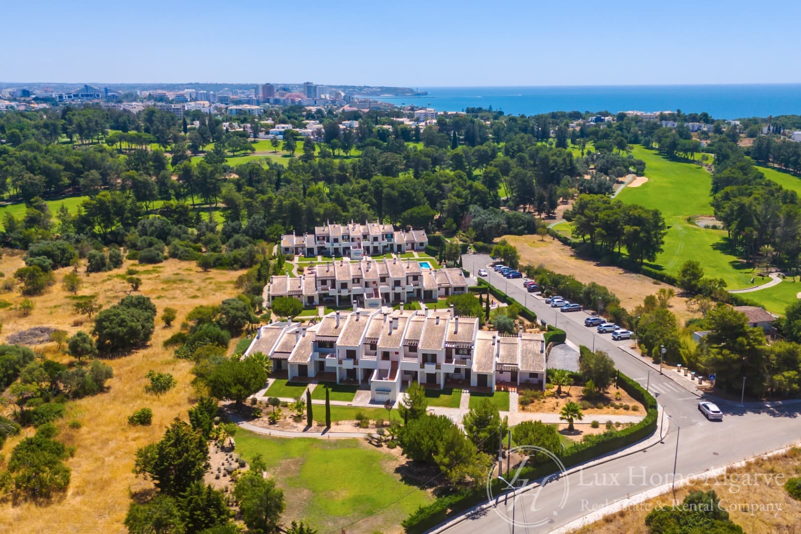 Renovated oasis in Alvor — Stylish and comfortable 2-bedroom apartment in pure paradise - Image 3